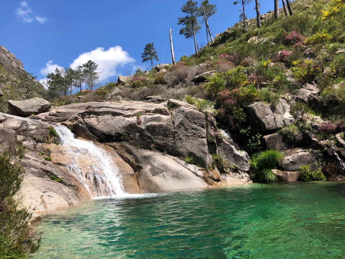 Waterfalls Geres Al Екстер'єр фото